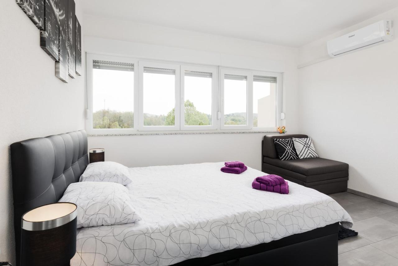 Studio Apartman Sirius Slunj Exteriér fotografie